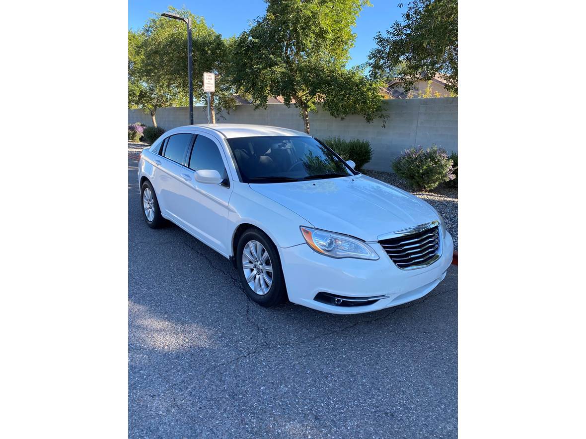 2013 Chrysler 200 for sale by owner in Phoenix