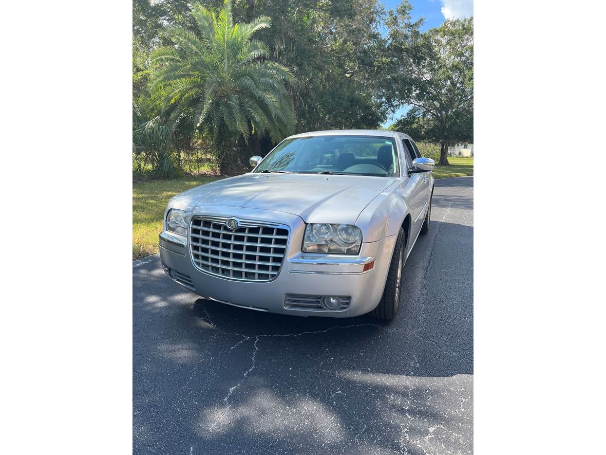 2010 Chrysler 300 for sale by owner in Seminole
