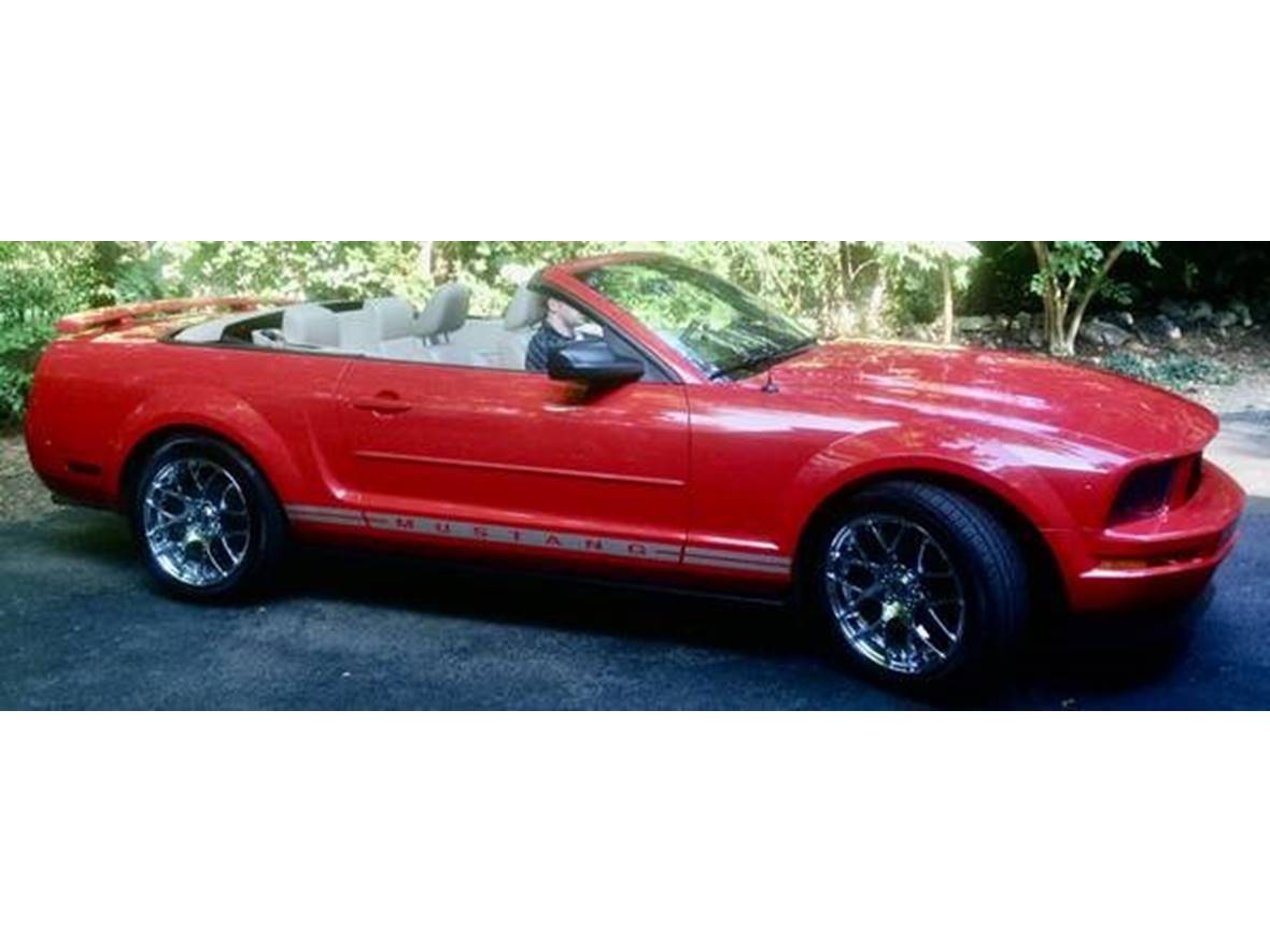 2005 Ford Mustang for sale by owner in Lithia
