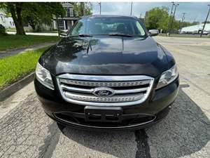 Ford Taurus limited  for sale by owner in Springfield OH