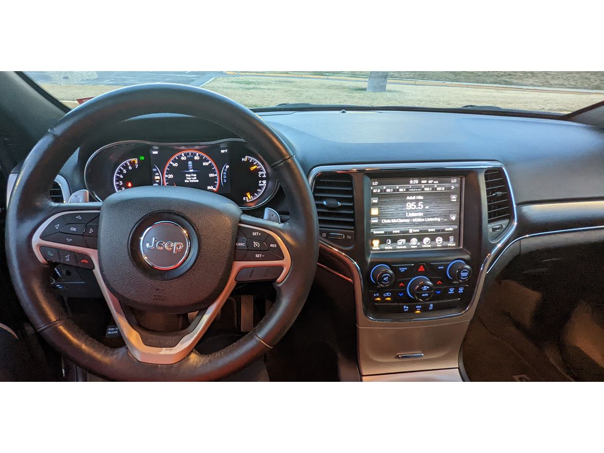 2015 Jeep Grand Cherokee for sale by owner in East Brunswick