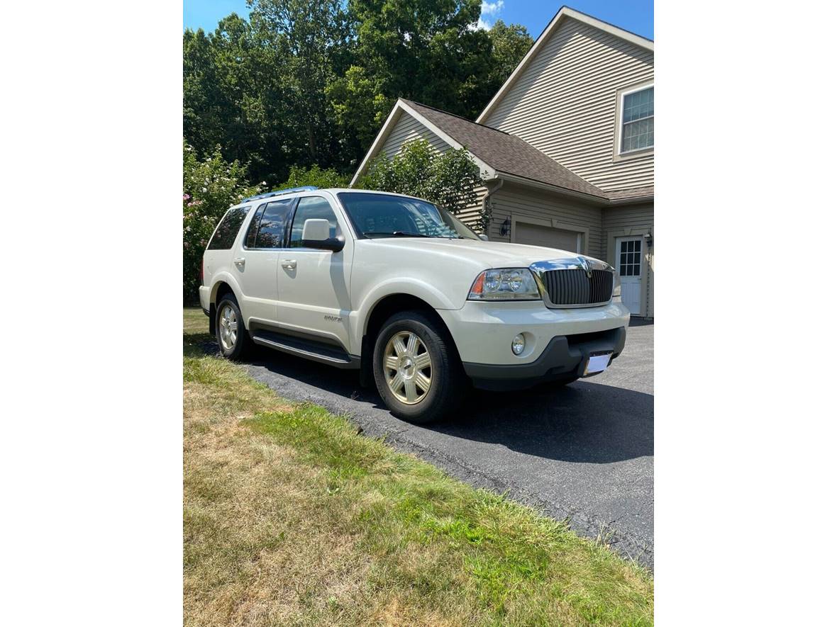 2003 Lincoln Aviator for sale by owner in Endicott