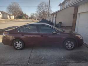 Nissan Altima for sale by owner in Springfield IL