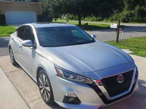 Nissan Altima for sale by owner in Palm Coast FL