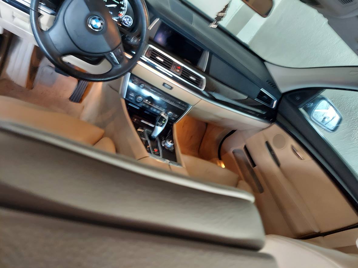 2012 BMW 5 Series Gran Turismo for sale by owner in San Francisco