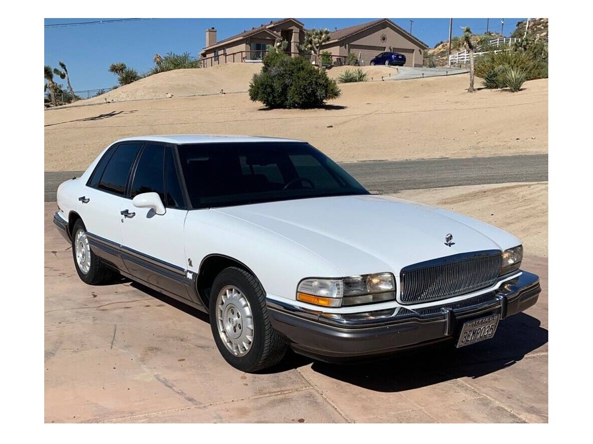 1993 Buick Park Avenue for sale by owner in Los Angeles