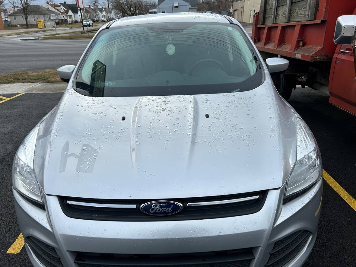 2016 Ford Escape for sale by owner in Broadview Heights