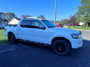 White 2007 Ford Explorer Sport Trac limited
