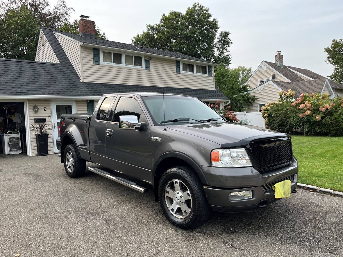 2004 Ford F-150 FX4 for sale by owner in Hicksville