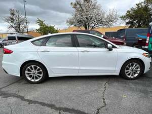 Ford Fusion SE Sedan for sale by owner in Gilroy CA