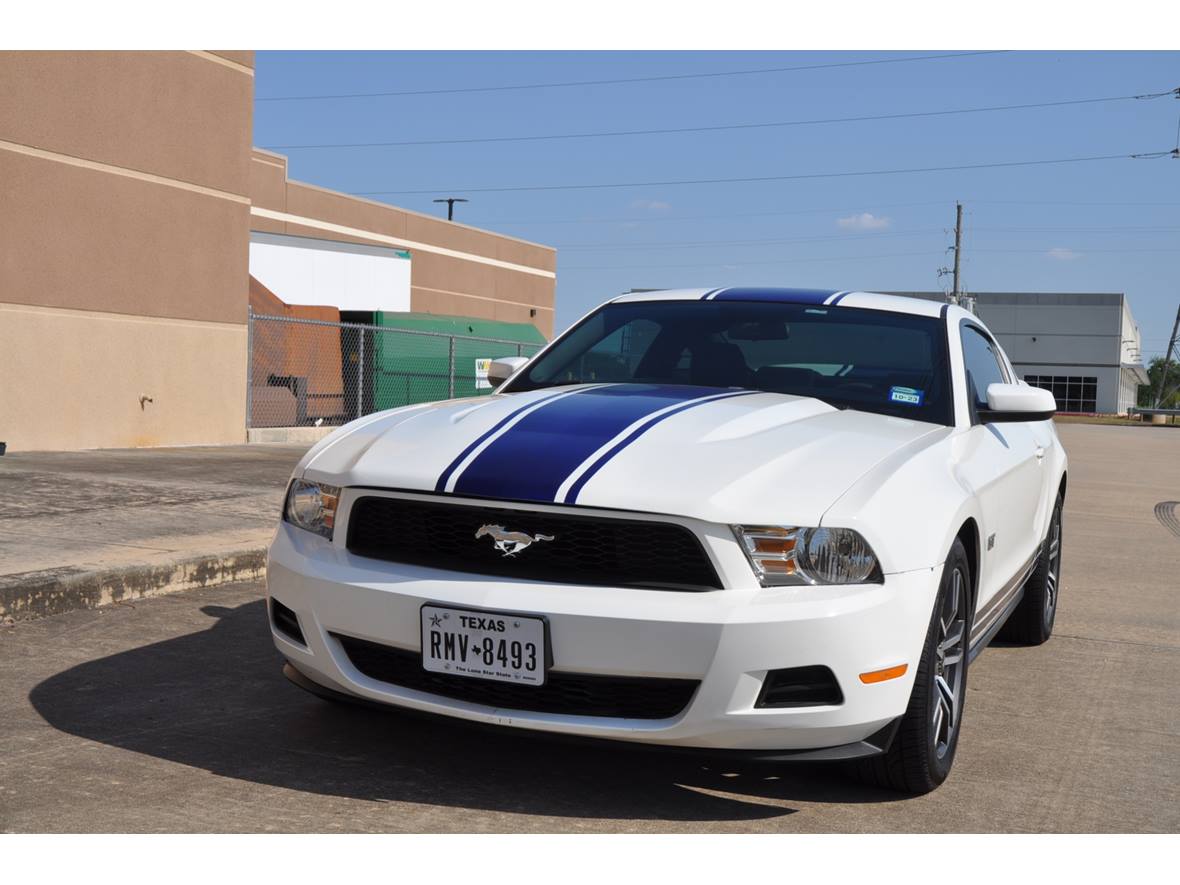 2010 Ford Mustang for sale by owner in Houston
