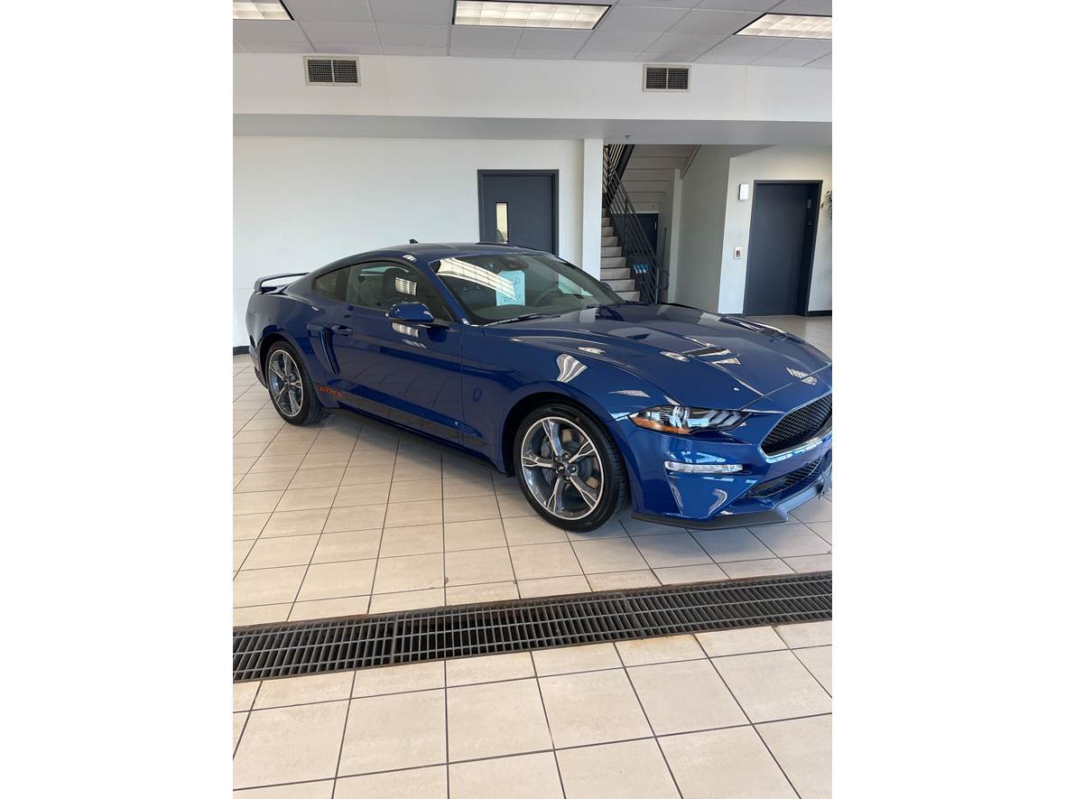 2022 Ford Mustang for sale by owner in Minneapolis