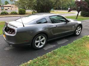 Gray 2014 Ford Mustang gt