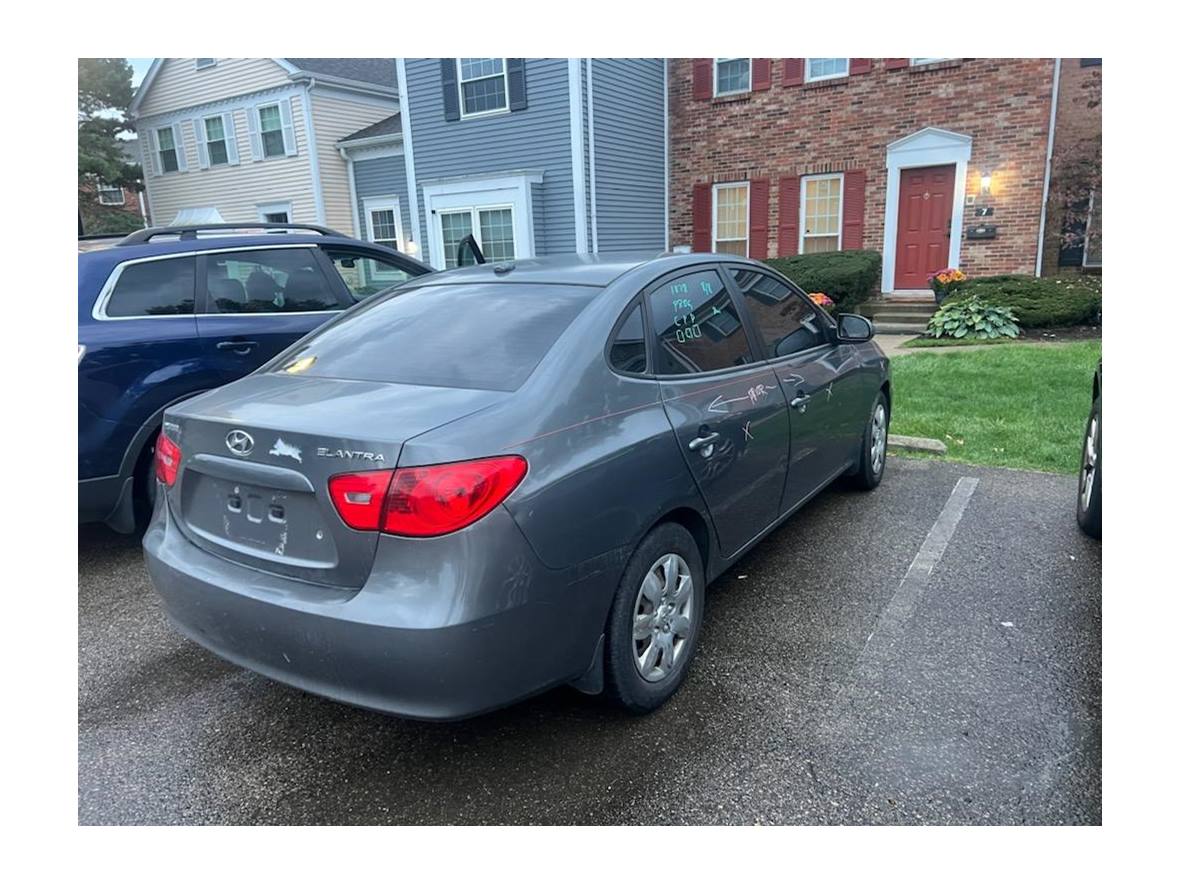 2009 Hyundai Elantra for sale by owner in Fairfield