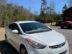 Hyundai Elantra GLS for sale by owner in Glen Ferris WV