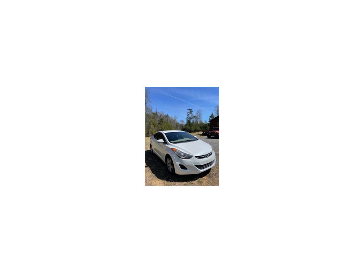 2013 Hyundai Elantra GLS for sale by owner in Glen Ferris