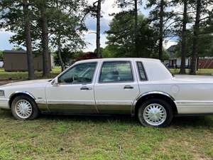 Lincoln Town Car for sale by owner in Bryant AR