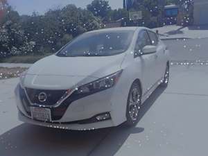 2018 Nissan Leaf with White Exterior