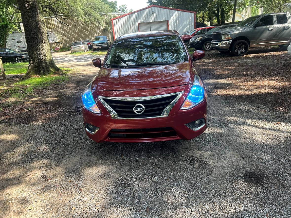 2019 Nissan Versa for sale by owner in Pensacola