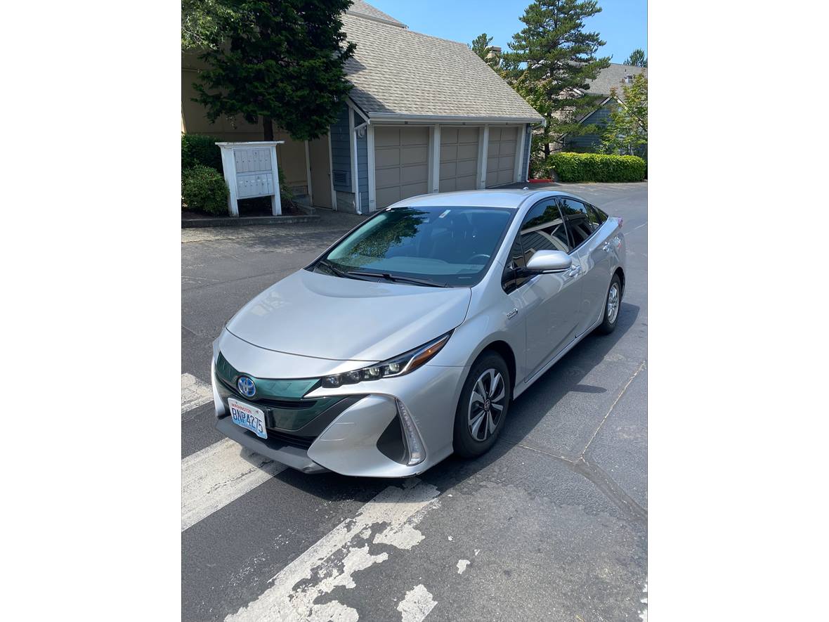 2018 Toyota Prius Prime for sale by owner in Kirkland