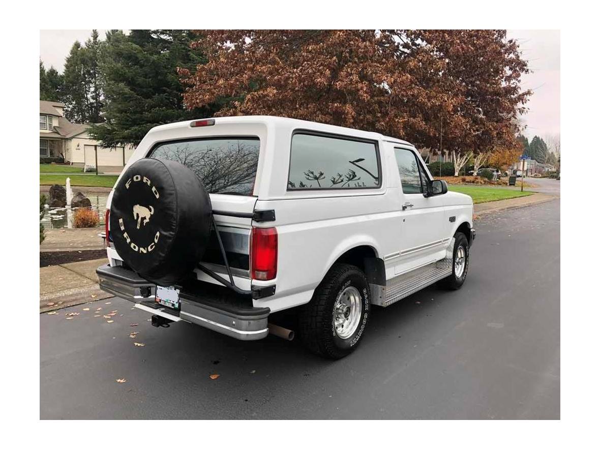 1996 Ford Bronco for sale by owner in Portland