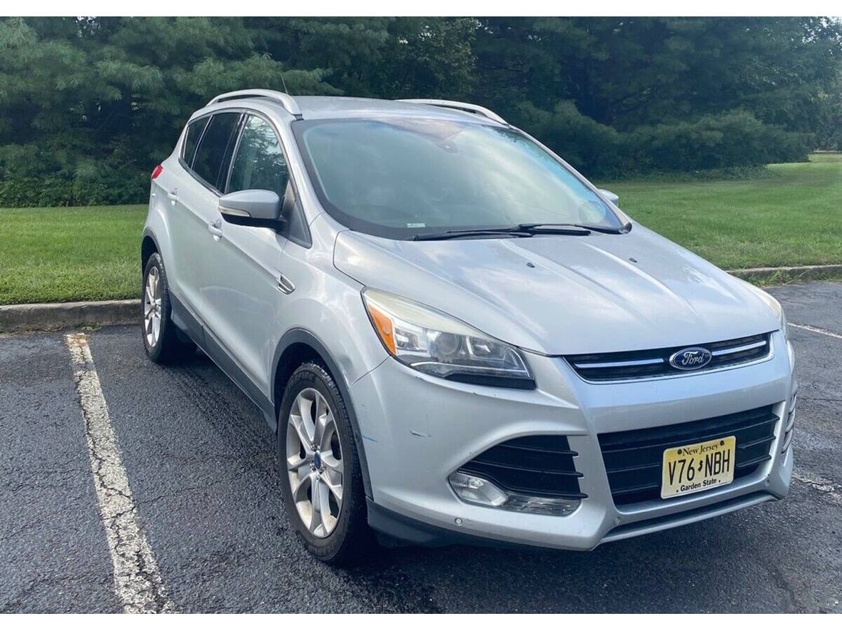 2014 Ford Escape for sale by owner in Wanaque