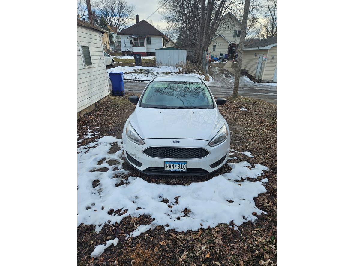2016 Ford Focus for sale by owner in Saint Paul