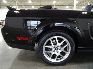 Black 2007 Ford Mustang 
