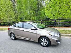 Hyundai Accent for sale by owner in Milwaukee WI