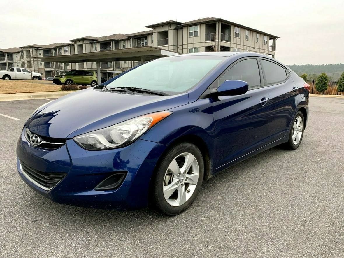 2013 Hyundai Elantra for sale by owner in Indianola