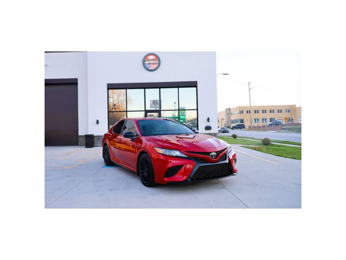 2019 Toyota Camry for sale by owner in Frankfort