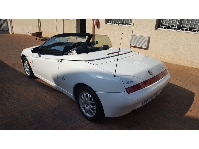 2000 Alfa Romeo Spider for sale by owner in Johannesburg