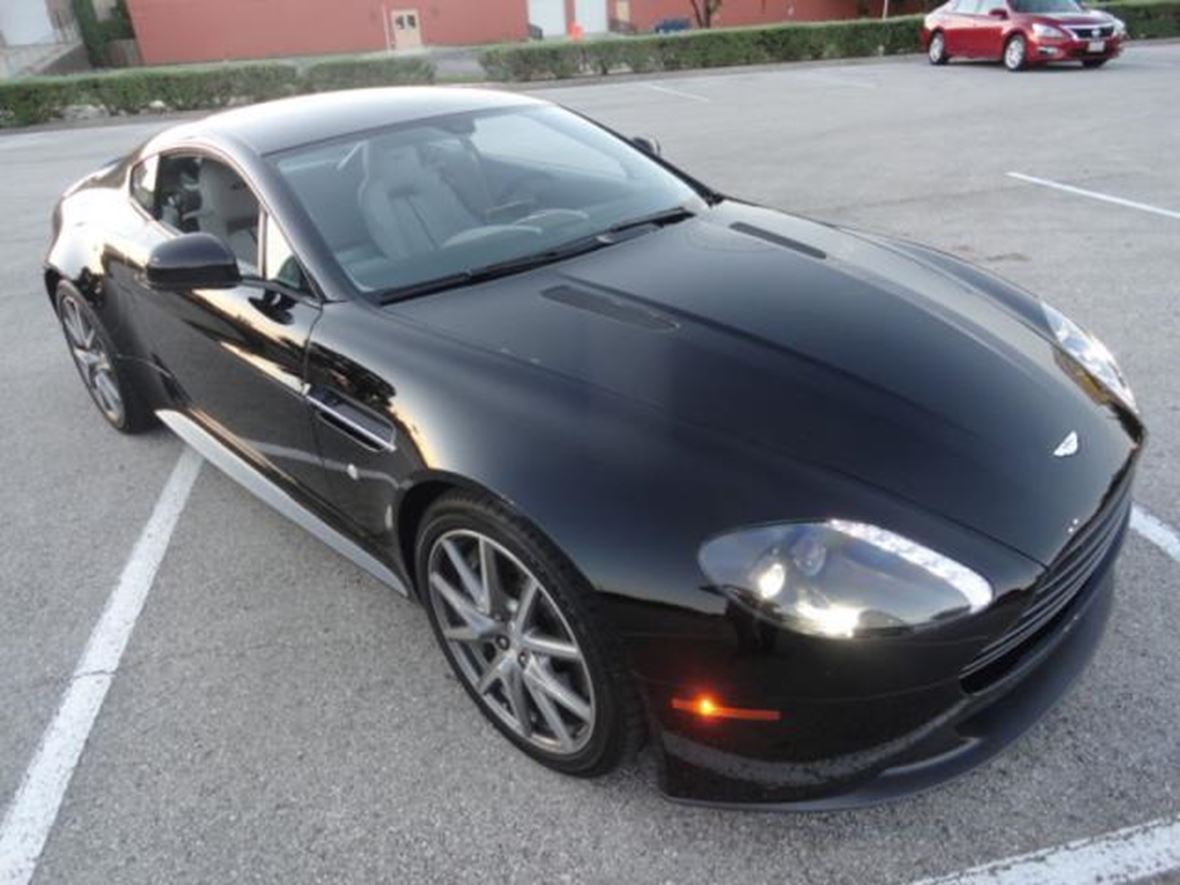 2015 Aston Martin V12 Vantage for sale by owner in Tennessee Colony
