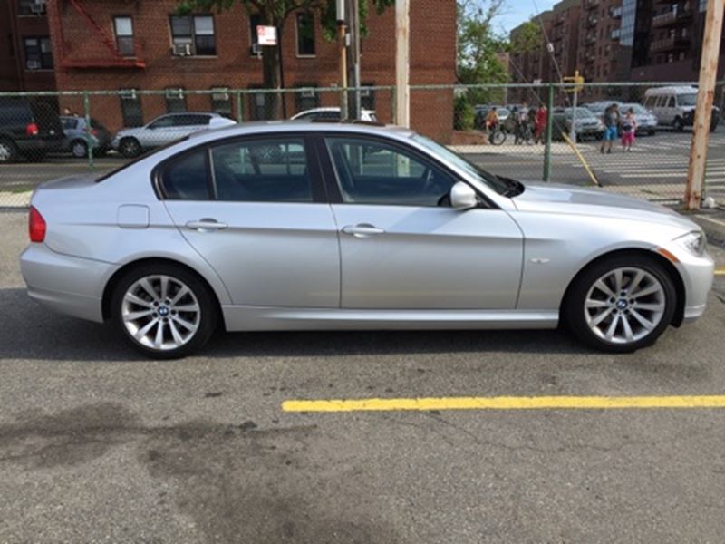 2010 BMW 3 Series for sale by owner in Brooklyn