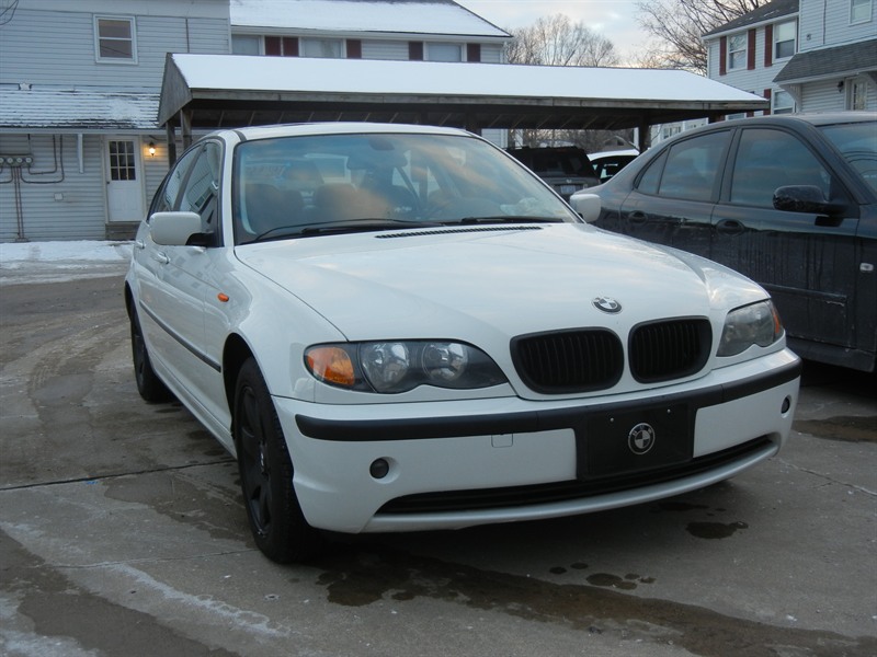 2004 BMW 325i for sale by owner in LEAVENWORTH
