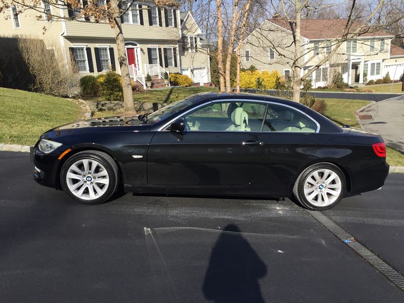 2011 BMW 328i Convertible for sale by owner in Scarsdale