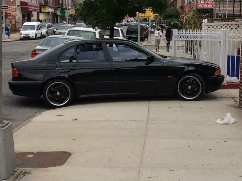 2000 BMW 528 for sale by owner in BROOKLYN