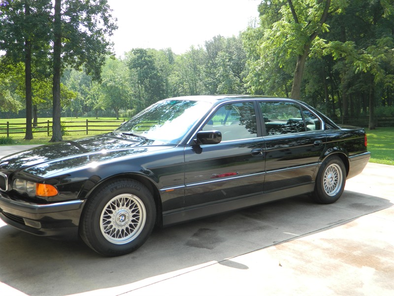 1999 BMW 740 Li for sale by owner in GRAYSLAKE