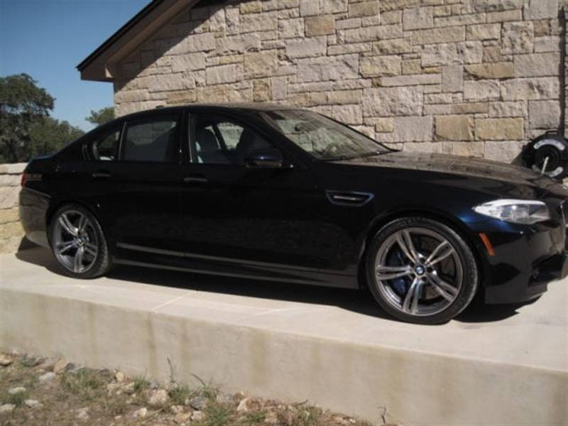 2013 BMW M5 for sale by owner in HOUSTON
