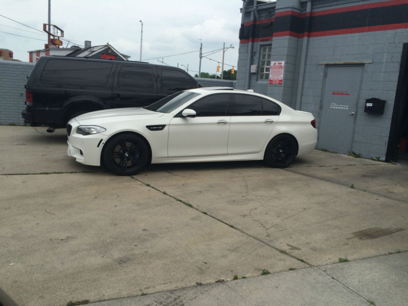 2013 BMW M5 for sale by owner in PONTIAC