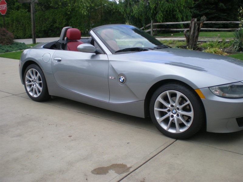 2006 BMW Z4 for sale by owner in NEW KENSINGTON