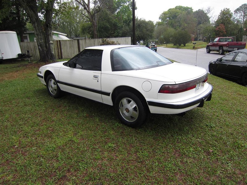 1990 Buick Reatta for sale by owner in JACKSONVILLE