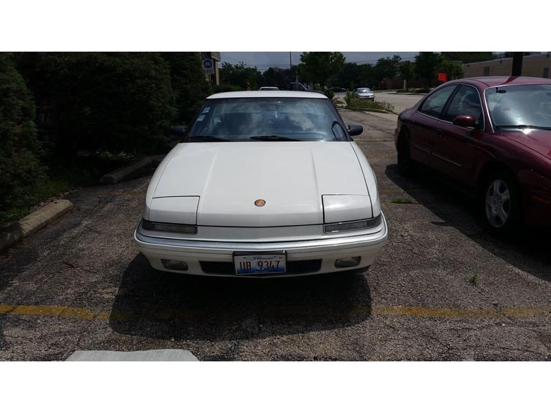 1990 Buick Reatta for sale by owner in Streamwood