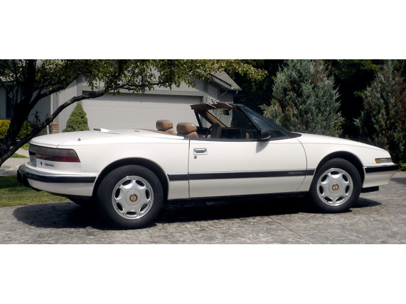 1990 Buick Reatta for sale by owner in Franklin