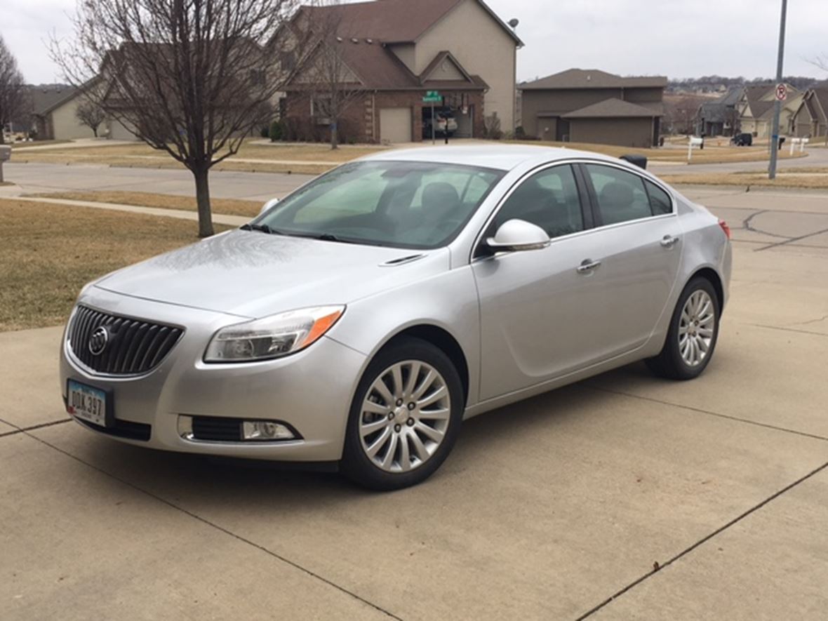 2013 Buick Regal for sale by owner in Urbandale