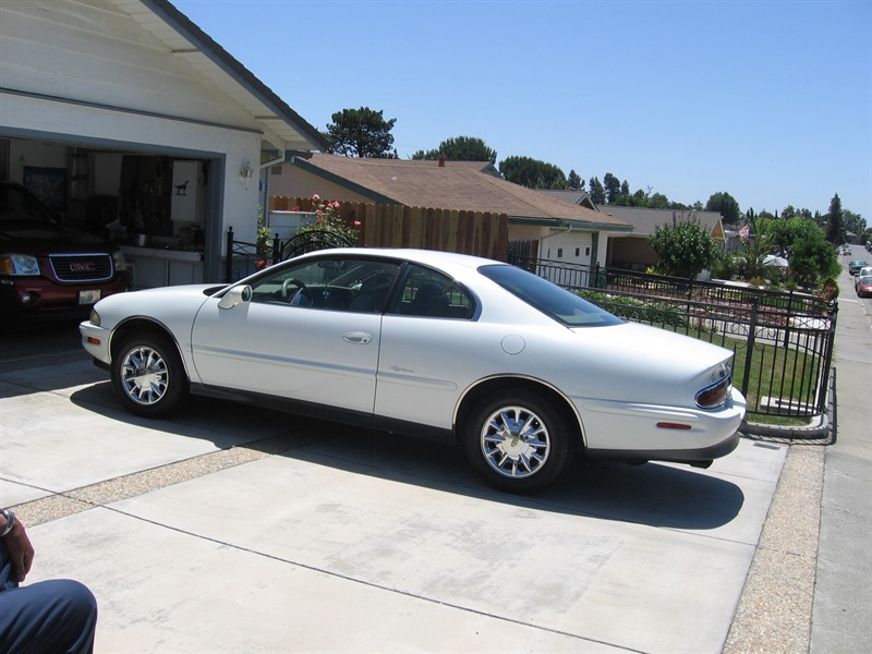 1995 Buick Riviera for sale by owner in FAIRFIELD