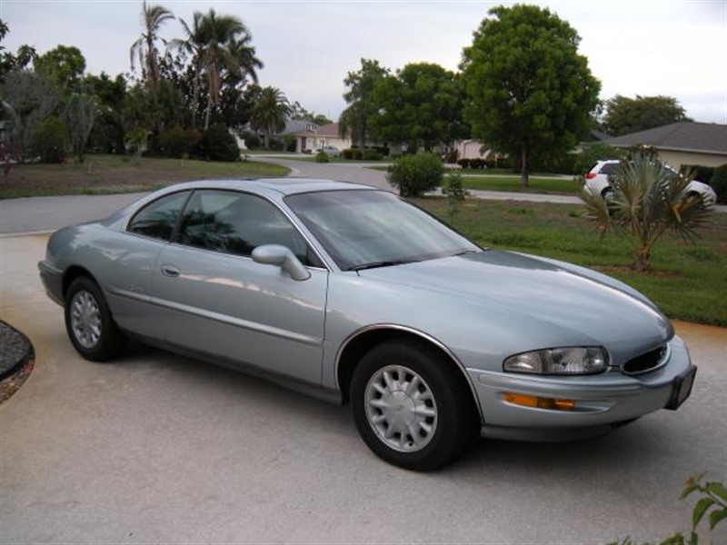 1995 Buick Riviera for sale by owner in NAPLES