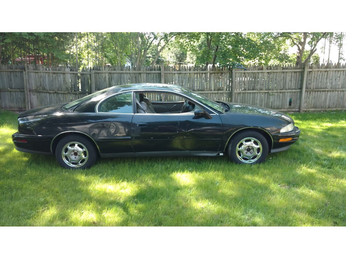 1997 Buick Riviera for sale by owner in Hillsdale