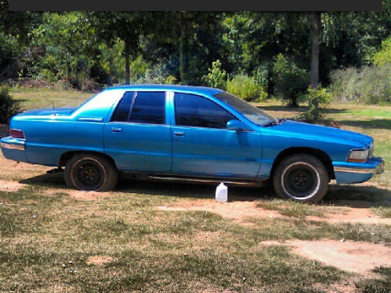1995 Buick roadmaster for sale by owner in CARTHAGE