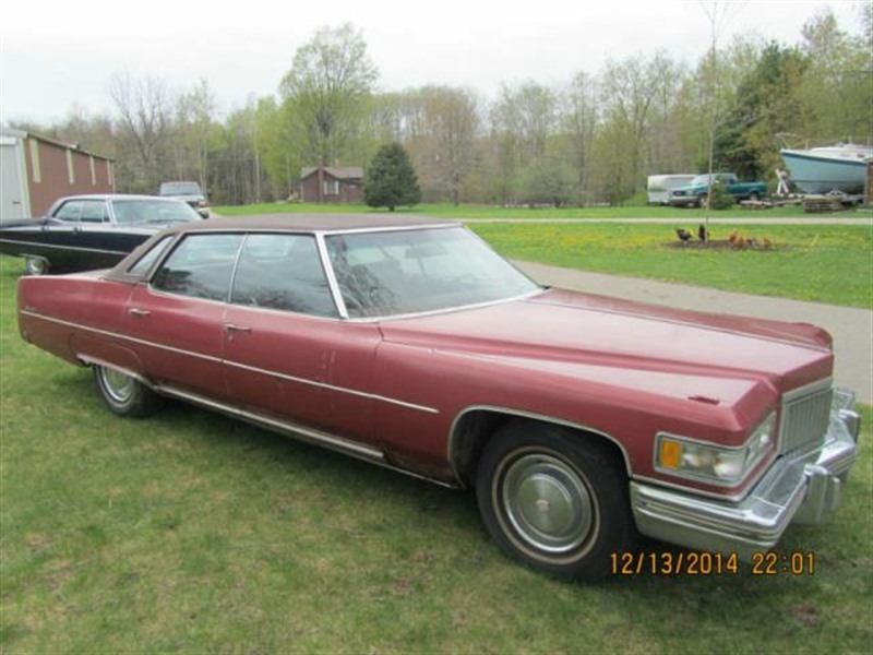 1975 Cadillac Deville for sale by owner in STERLING HEIGHTS
